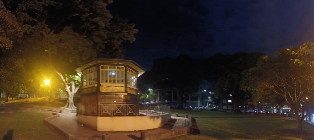 Directly across the road from The Wall and halfway between the queer nightlife of Oxford Street and Kings Cross, Green Park was a well-known cruising ground.
